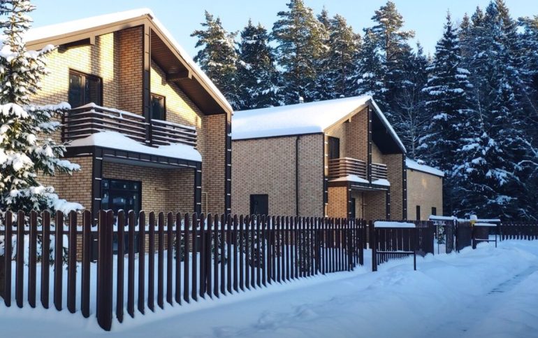 Таунхаусы у леса для семьи с детьми: плюсы малоэтажного ЖК Красногорск Парк